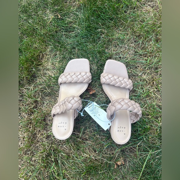 NWT Tan Braided Sandals - Picture 1 of 3